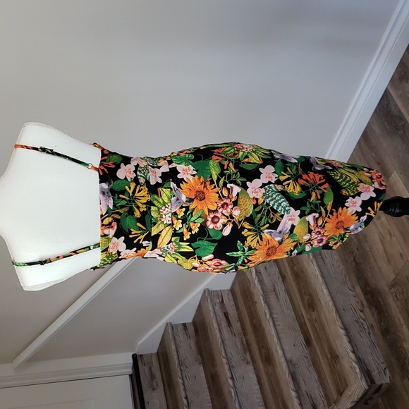 Nika Blossom Tropical Floral Bodycon Dress Size 6 - Picture 7 of 16